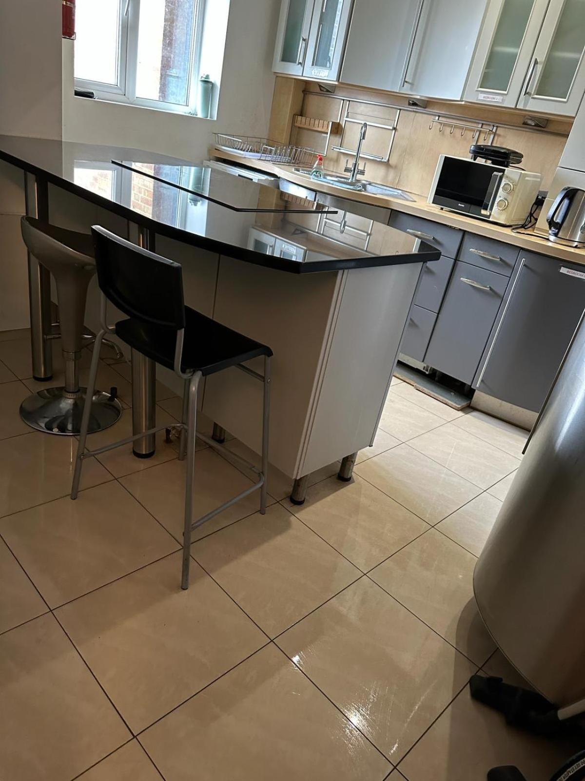 Shared Ideal For Professional Or Students In Heart Of Appartement Londres