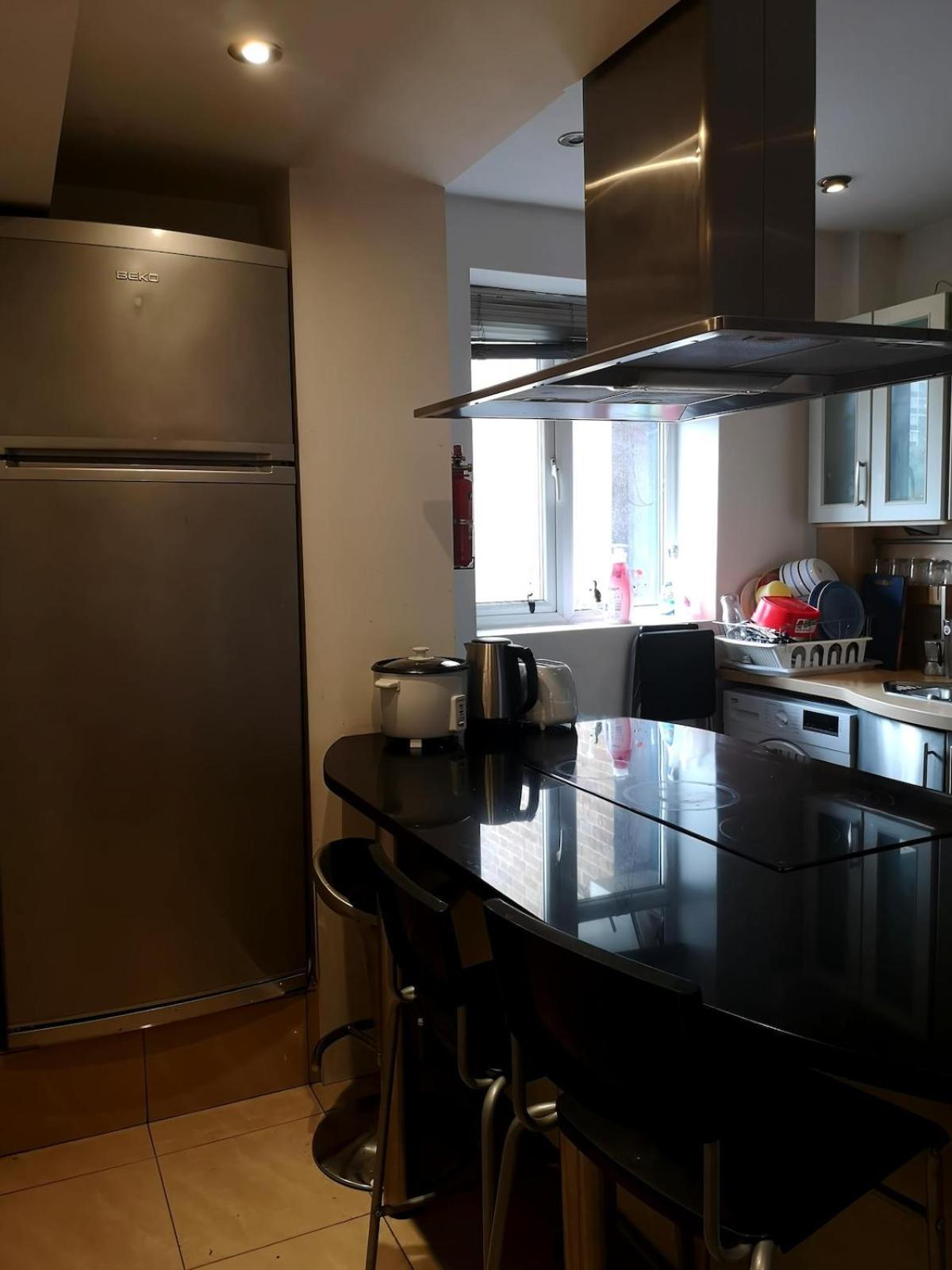 Appartement Shared Ideal For Professional Or Students In Heart Of